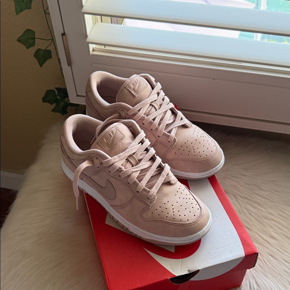 Nike Women's Blush Sneakers